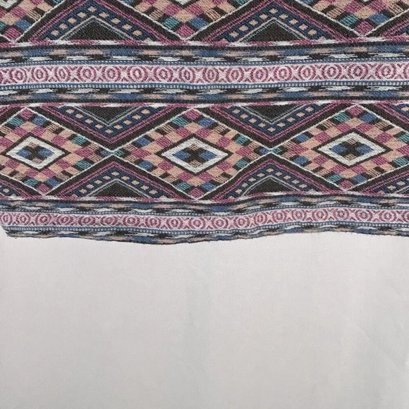 American Eagle Skirt Women's 8 Grey Pink Aztec Pattern Zip Elastic Waist - Picture 3 of 8
